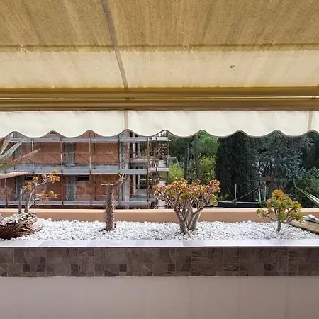 Ampio Monolocale Con Terrazzo - A 2 Passi Dal Mare * Latte