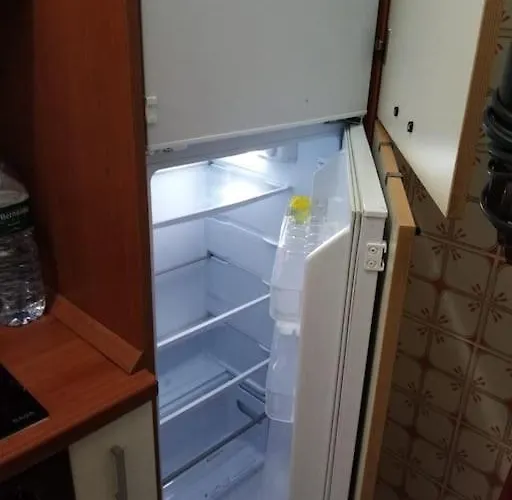 Ampio Monolocale Con Terrazzo - A 2 Passi Dal Mare *