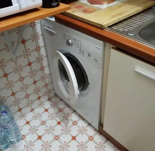 Ampio Monolocale Con Terrazzo - A 2 Passi Dal Mare Appartement