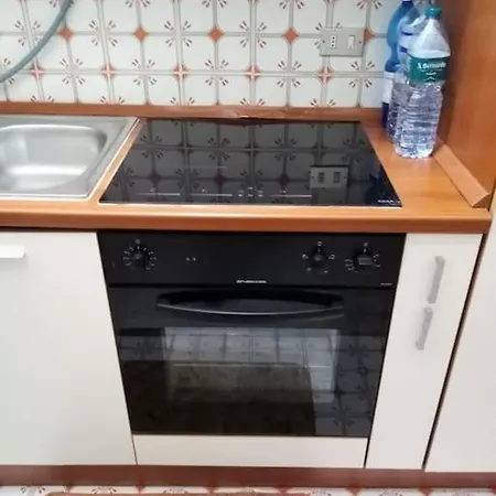 Ampio Monolocale Con Terrazzo - A 2 Passi Dal Mare Apartament Latte