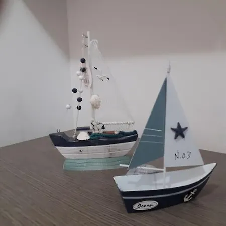 Apartament Ampio Monolocale Con Terrazzo - A 2 Passi Dal Mare *