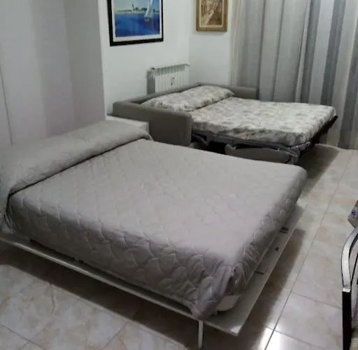 Daire Ampio Monolocale Con Terrazzo - A 2 Passi Dal Mare Latte